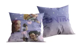 poduszka-k-pop-lowcy-demonow-or-demon-hunters-rumi-mira-zoey-40-x-40-cm