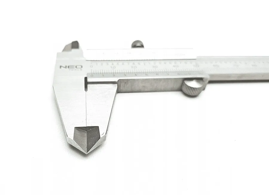 suwmiarka-150mm-stal-nierdzewna-rodzaj-analogowa