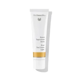 dr-hauschka-rose-lekki-krem-na-dzien-z-wyciagiem-rozy-30ml