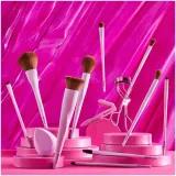essence-make-up-brush-make-up-buffer-pedzel-do-makijazu-marka-essence