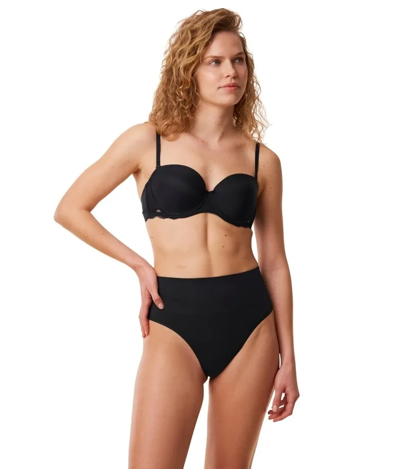 triumph-soft-sculpt-bandeau-string-czarny-40
