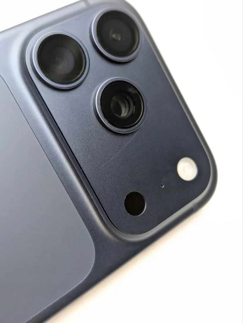 apple-iphone-17-pro-256-gb-glebinowy-blekit-or-esim