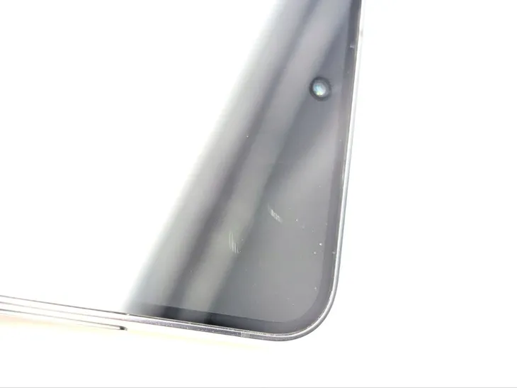 samsung-galaxy-s23-128gb-czarny-funkcje-always-on-display-ladowanie-indukcyjne-platnosci-zblizeniowe-nfc-szybkie-ladowanie
