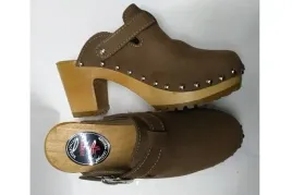 303klapki-drewniaki-eleganckie-slupek-rozm-40