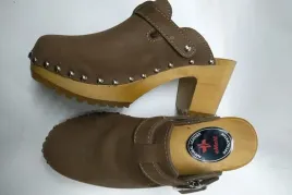 303klapki-drewniaki-eleganckie-slupek-rozm-39