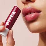 nivea-24h-moisture-pomadka-do-ust-blackberry-shine-stan-nowy