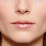 loreal-brilliant-signature-blyszczyk-406-amplify-marka-l-oreal-paris