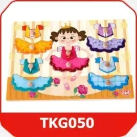 drewniana-ukladanka-z-dziewczynka-pinezki-puzzle