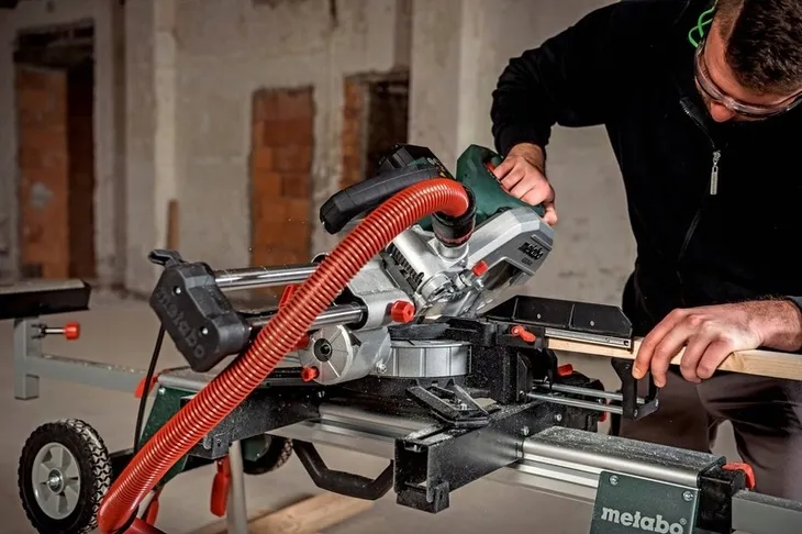 ukosnica-kgs-216-m-marka-metabo-certyfikat-ce-weee