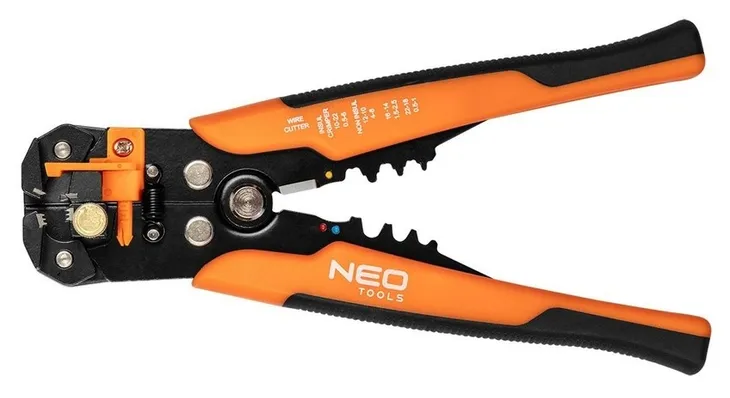 plecak-elektryka-31-elementow-marka-neo-tools