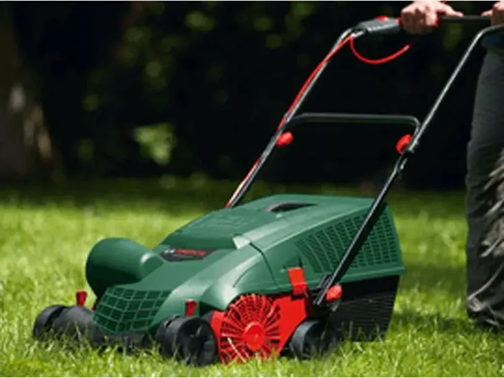 wertykulator-bosch-universal-rake-900-32-cm-900-w-moc-silnika-w-900-w