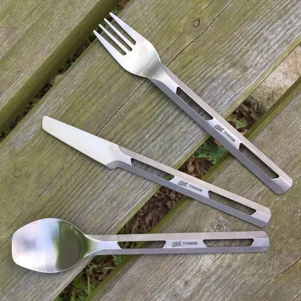 sztucce-esbit-titanium-cutlery-silicon-sleeve-set-rodzaj-niezbednik
