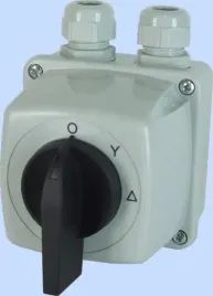 lacznik-krzywkowy-0-t-g-ip44-luk-e25-23-w-obudowie