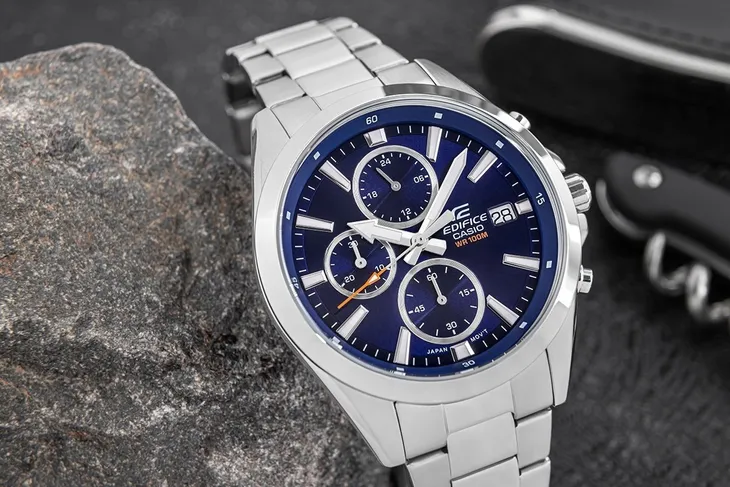 zegarek-meski-casio-edifice-efv-560d-2avuef-box-typ-nareczny