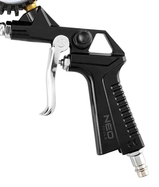 pistolet-do-pompowania-z-manometrem-marka-neo-tools