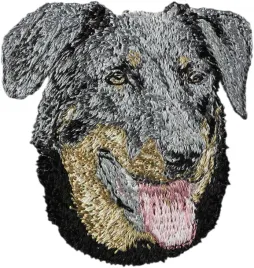 owczarek-francuski-beauceron-naszywka-w-ksztalcie-psa-haftowana-latka-u