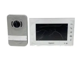 inteligentny-wideodomofon-legrand-easy-wi-fi-ekran-7-kamera-105
