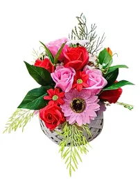 flowerbox-z-kwiatami-mydlanymi-dedykacja-prezent-kompozycja-kwiaty-stanela