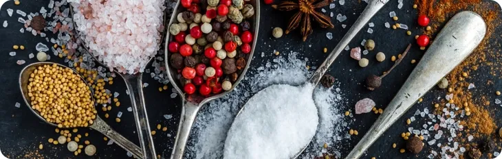 mlynek-eldom-mp18-reczny-bialy-eldom-2606-5908277383237-material-ceramika