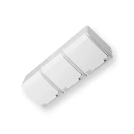 hermes-gniazdo-potrojne-z-u-16a-bialy-n-t-0323-02