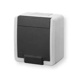 aquant-2k-gniazdo-n-t-poj-z-u-2p-z-ip55-szary