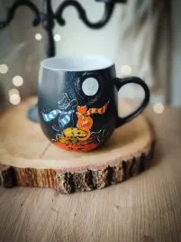 kubek-koty-i-noc