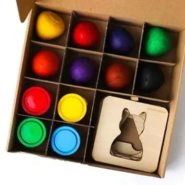 coloresca-zestaw-malucha-1-kredki-farby-szablony-do-kolorowania