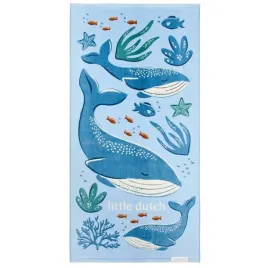 little-dutch-recznik-plazowy-dla-dzieci-ocean-world-blue-60x120cm-wieloryby