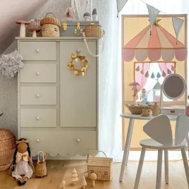 drewniana-komoda-dla-dzieci-babushka-oliwka