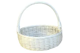 bialy-koszyk-na-prezent-kosz-z-wikliny-prezentowy