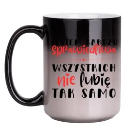 kubek-jestem-sprawiedliwa-wszystkich-nie-lubie-tak-samo