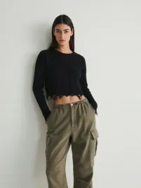 zielone-jeansy-wide-leg-z-kieszeniami-cargo-reserved-m