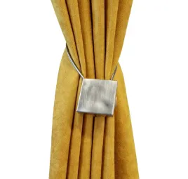 upiecie-zaslon-firan-spinka-klamra-magnes-kwadrat