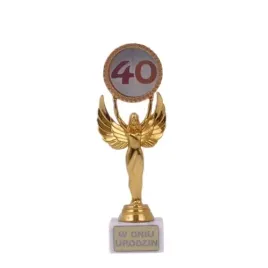 statuetka-wiktoria-puchar-pamiatka-prezent-na-40-urodziny