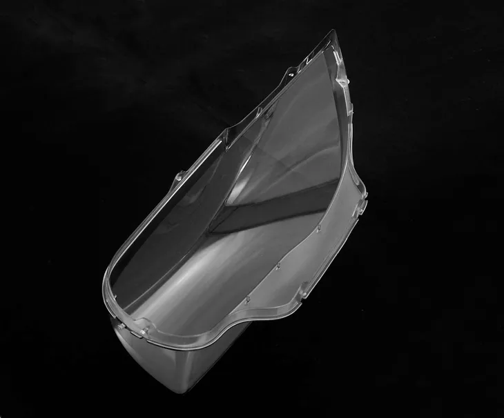 klosz-reflektorow-przednich-do-bmw-1-e81-e82e-e87-e88-2004-2013-63117181290-producent-czesci-eda-parts