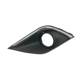 kratka-zderzaka-z-otworem-na-halogen-lewa-mitsubishi-outlander-2015-