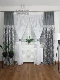 komplet-z-dluga-firanka-i-zaslonami-w-kwiaty-szary-400-250-cm-firany-go