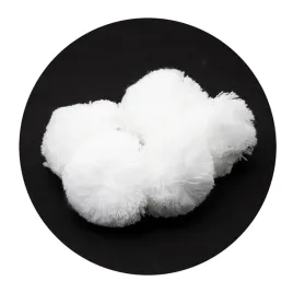 pompony-dekoracyjne-sznurek-bialy-60mm-5szt-069l-12wh
