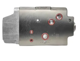 zawor-tylny-sterowania-hydraulika-puma-t7