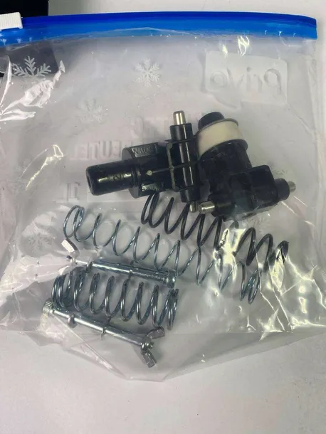 kierownica-z-pedalami-thrustmaster-t598-kod-producenta-4160853-model-t598-p