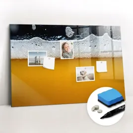 nad-biurko-tablica-magnetyczna-pisaki-magnesy-gratisy-zblizenie-piwa-90x60