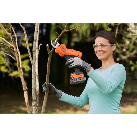 sekator-do-galezi-25mm-18v-bcpp18d1-black-decker-stan-nowy