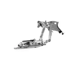zawias-maski-do-audi-a4-b9-2015-2019-8w0823302e-prawa