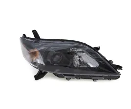 lampa-przednia-do-toyota-sienna-xl30-2011-2014-8111008052-prawa