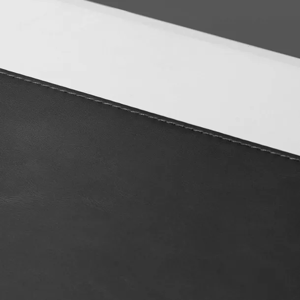 podkladka-spigen-ld302-desk-pad-black-waga-z-opakowaniem-0-8-kg