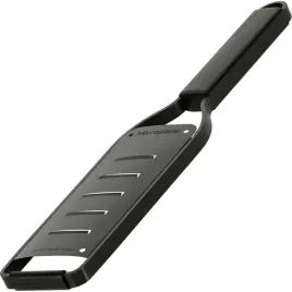 microplane-black-sheep-lama-mit-grossen-griffschalen
