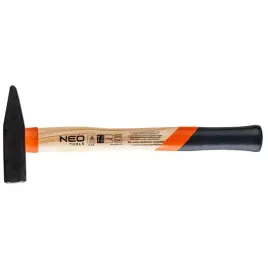 mlotek-slusarski-500-g-trzonek-jesionowy