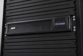 zasilacz-ups-apc-smt750rmi2uc-rack-750va