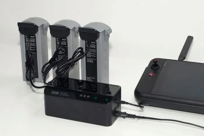 autel-multi-charger-for-evo-max-series-stan-nowy-bohater-inny