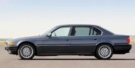 bmw-7-e38-long-prog-prawy-94-01